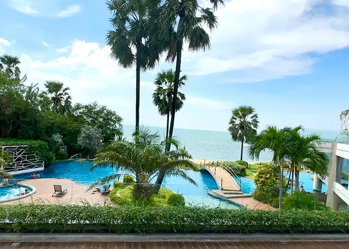Oceanfront Luxury Condo In Pattaya With Private Beach And Inifinity Pool - Not A Hotel 30 Day Stay Minimum